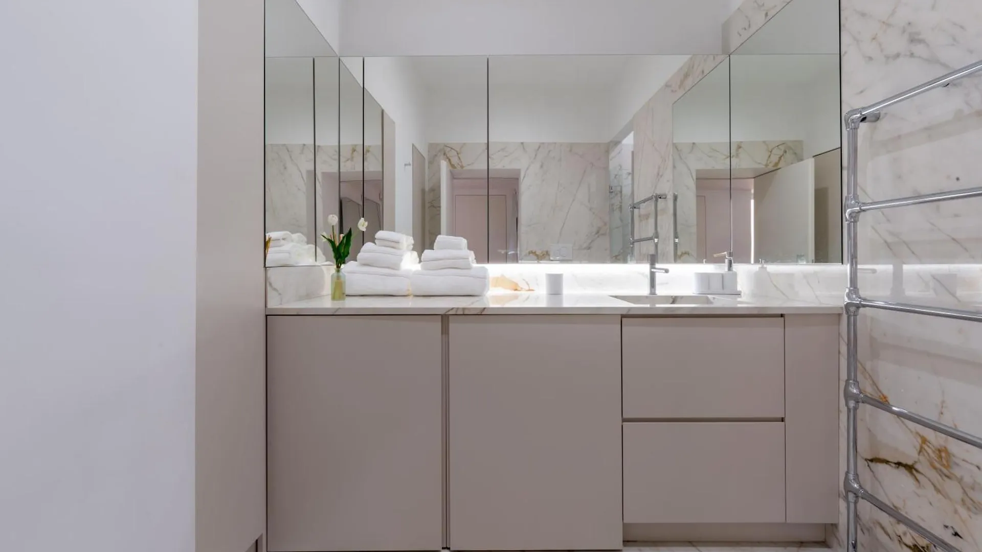 Duomo Prestige Apartman Milánó 0*,  Olaszország
